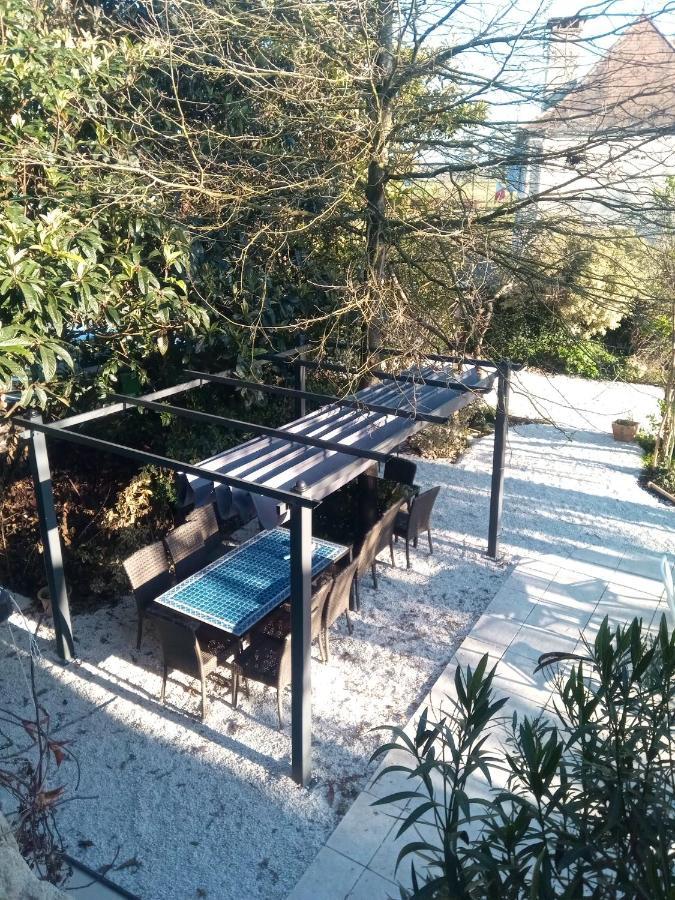 Maison Grandes Chambres Avec Cuisine -Jardin -Terrasse-Bbq Bastanes Exterior photo
